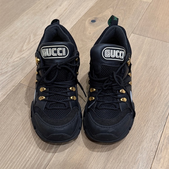Gucci Shoes - Gucci Flashtrek Sneakers